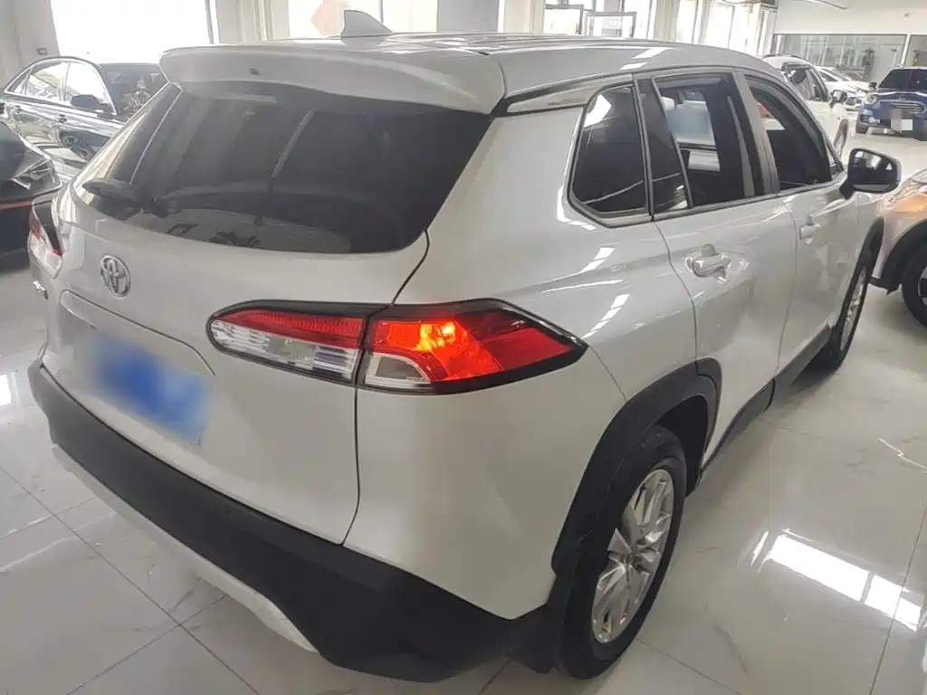Toyota Corolla Cross — миниатюра 7