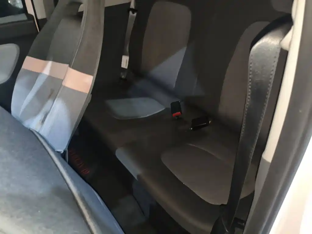 Wuling MINIEV — миниатюра 17
