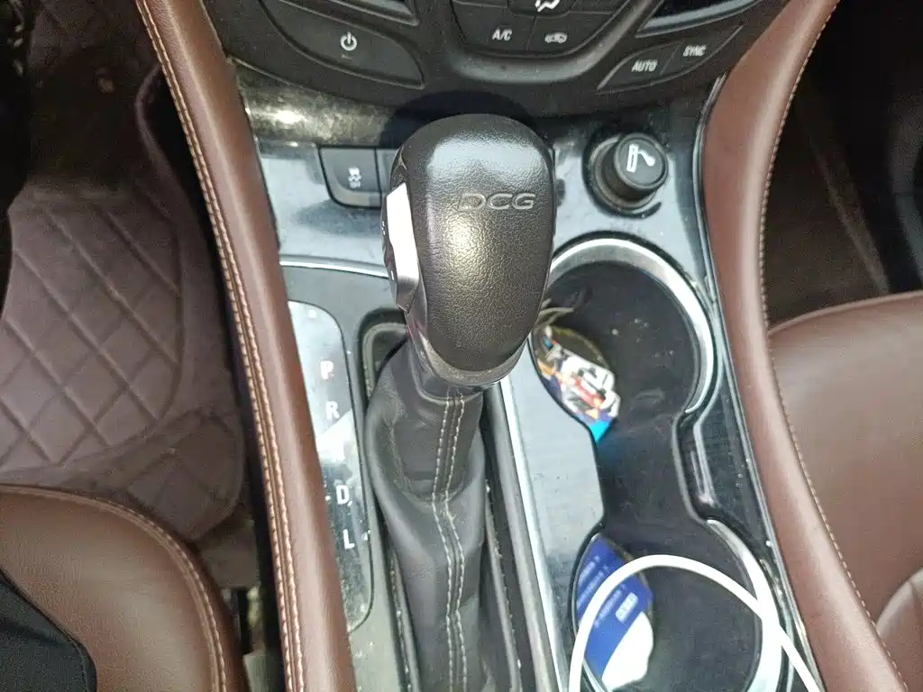 Buick Envision Plus — миниатюра 10