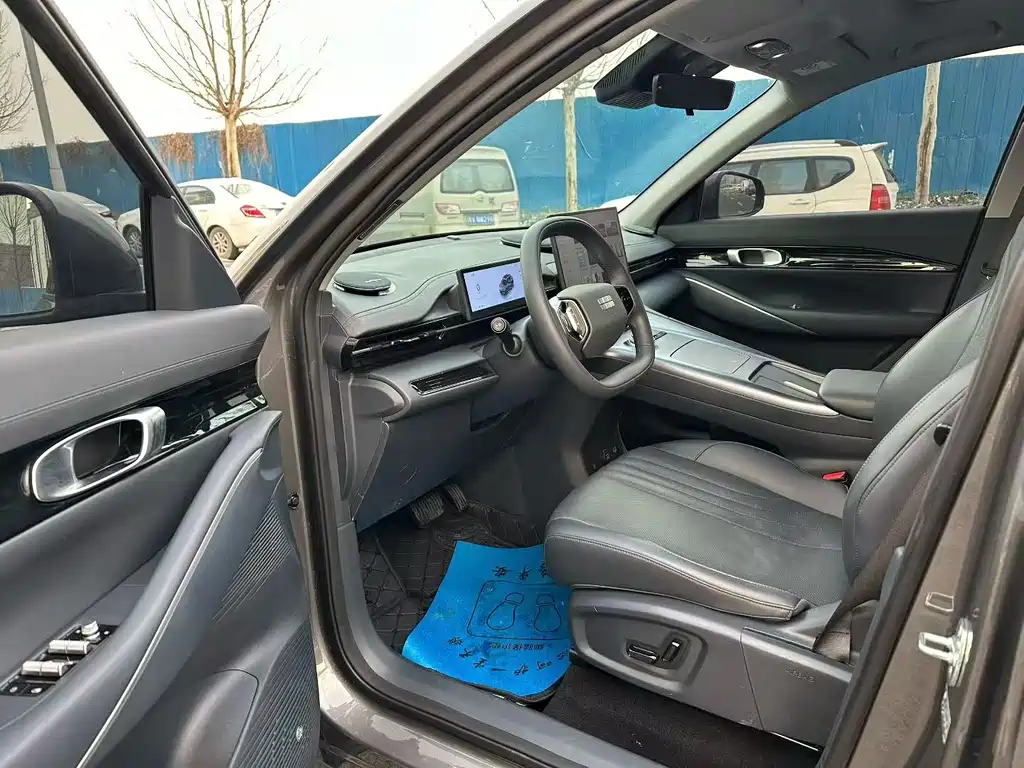 GEELY GALAXY GALAXY E5