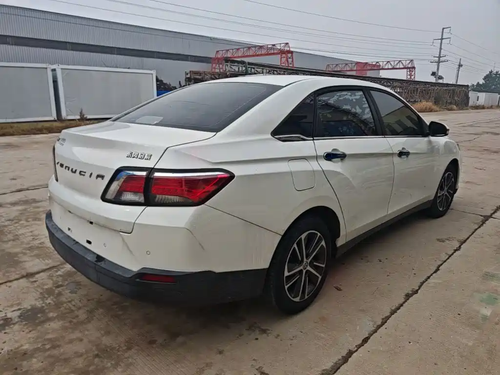 Venucia D60 — миниатюра 7