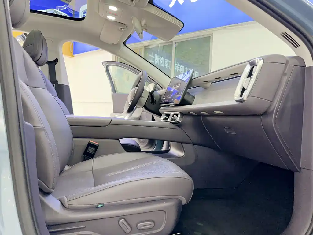 Leapmotor B01 2025 550