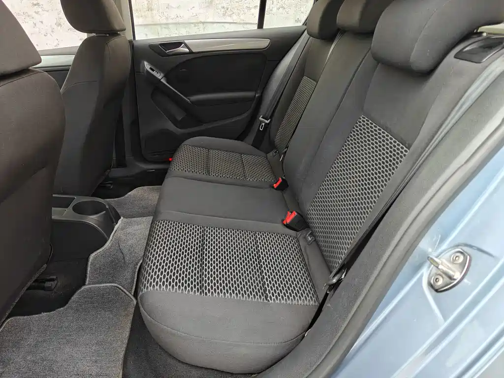 Volkswagen Golf — миниатюра 17