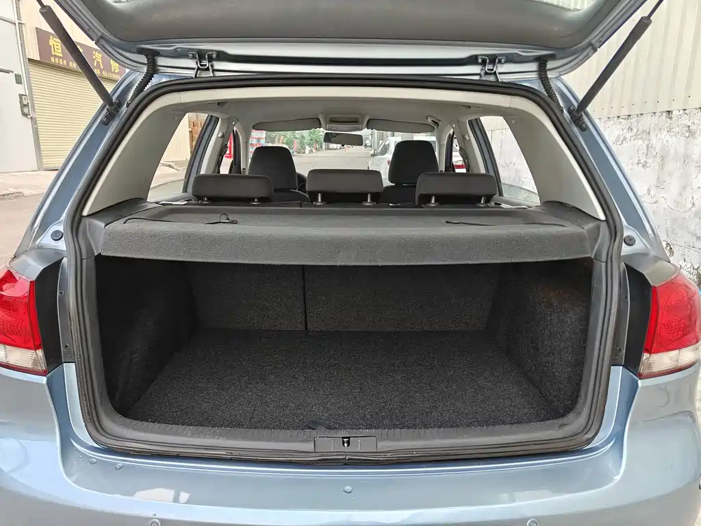 Volkswagen Golf — миниатюра 29