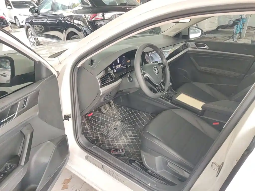 Volkswagen Lavida — миниатюра 16