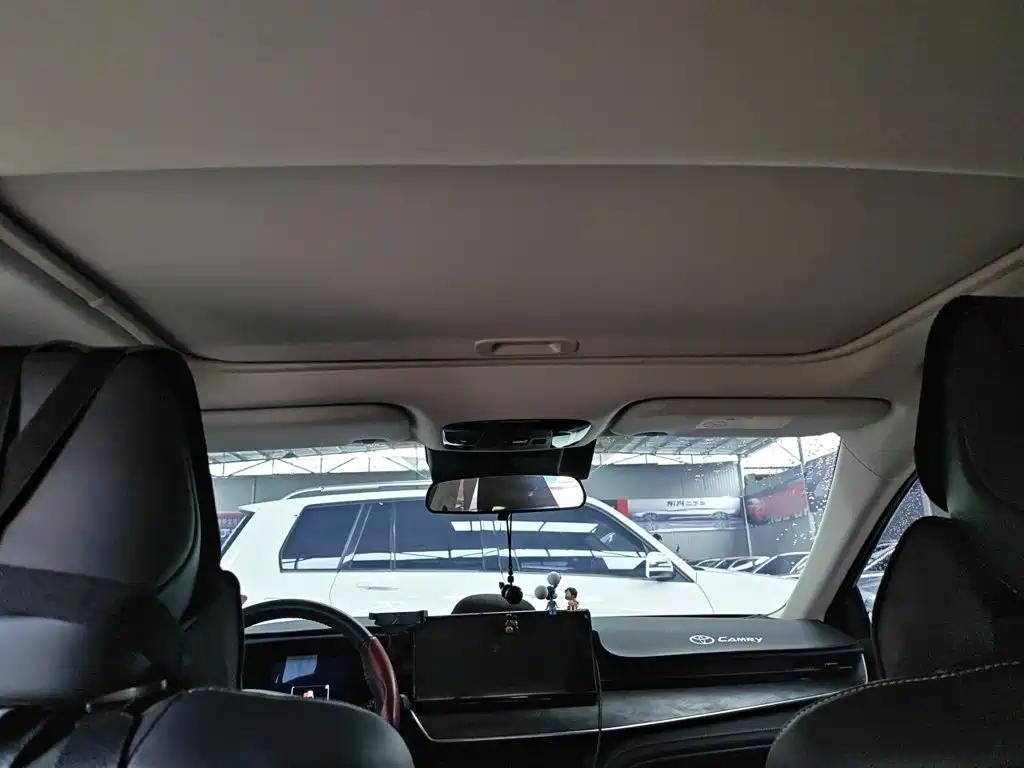 Toyota Camry — миниатюра 15