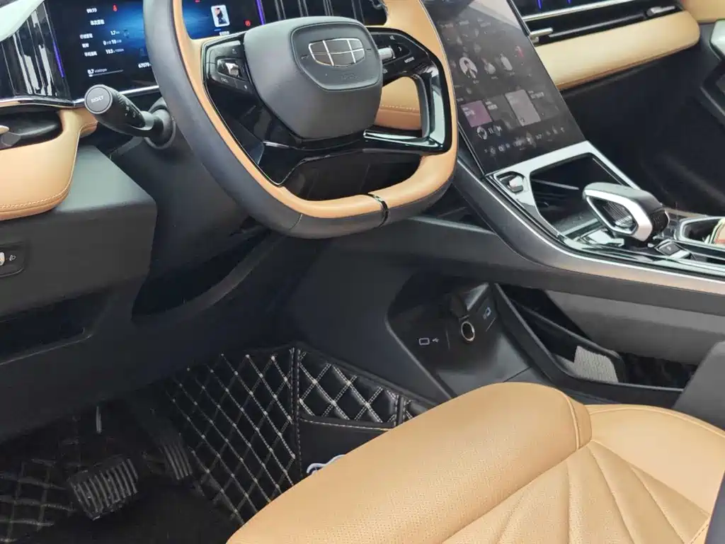 Geely Boyue L — миниатюра 8