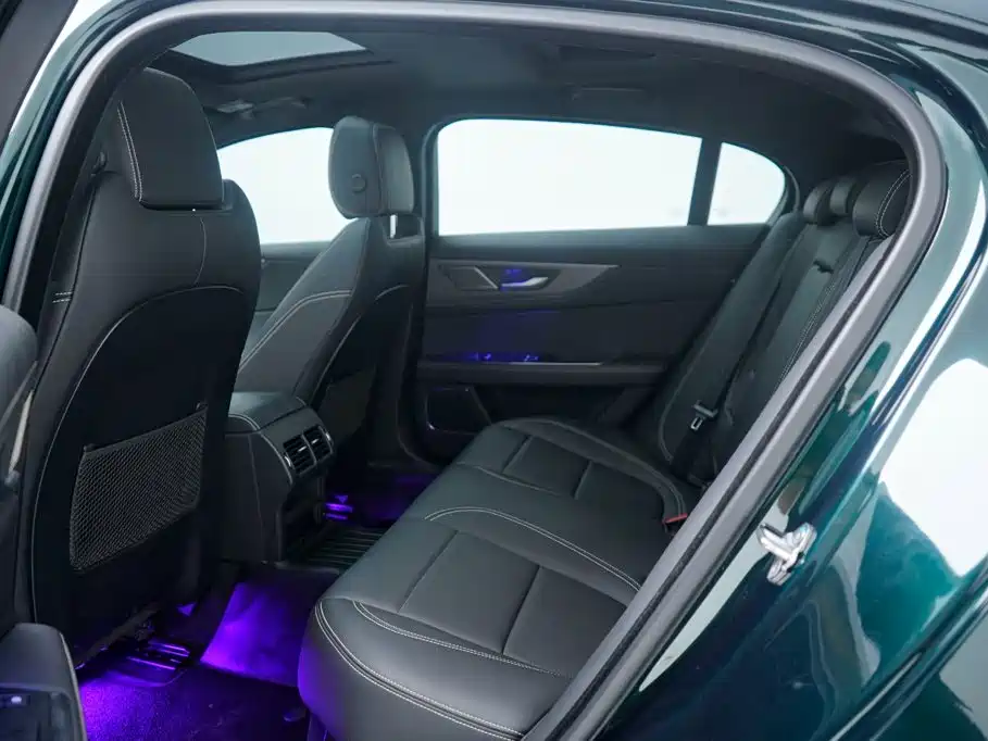 Jaguar XEL — миниатюра 6