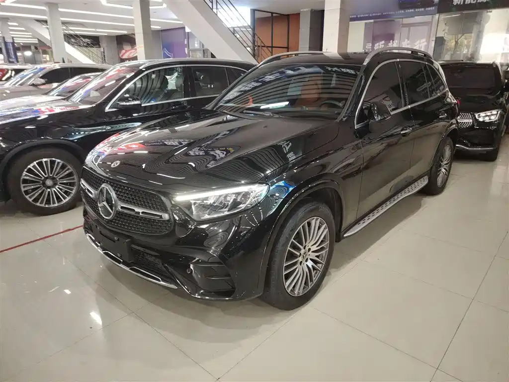 Mercedes-Benz GLC 2025