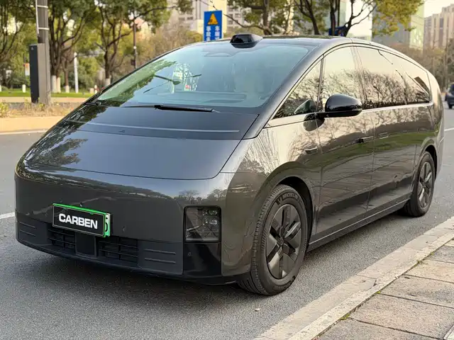 Li Auto IDEAL MEGA 2024