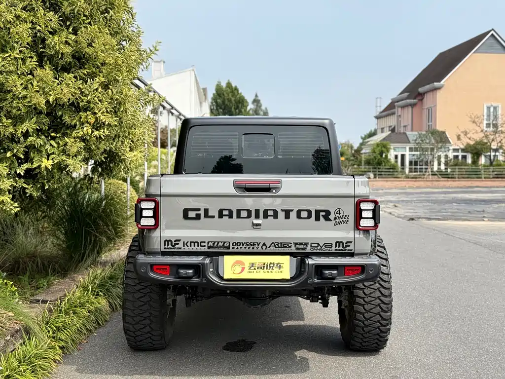 Jeep Gladiator — миниатюра 5