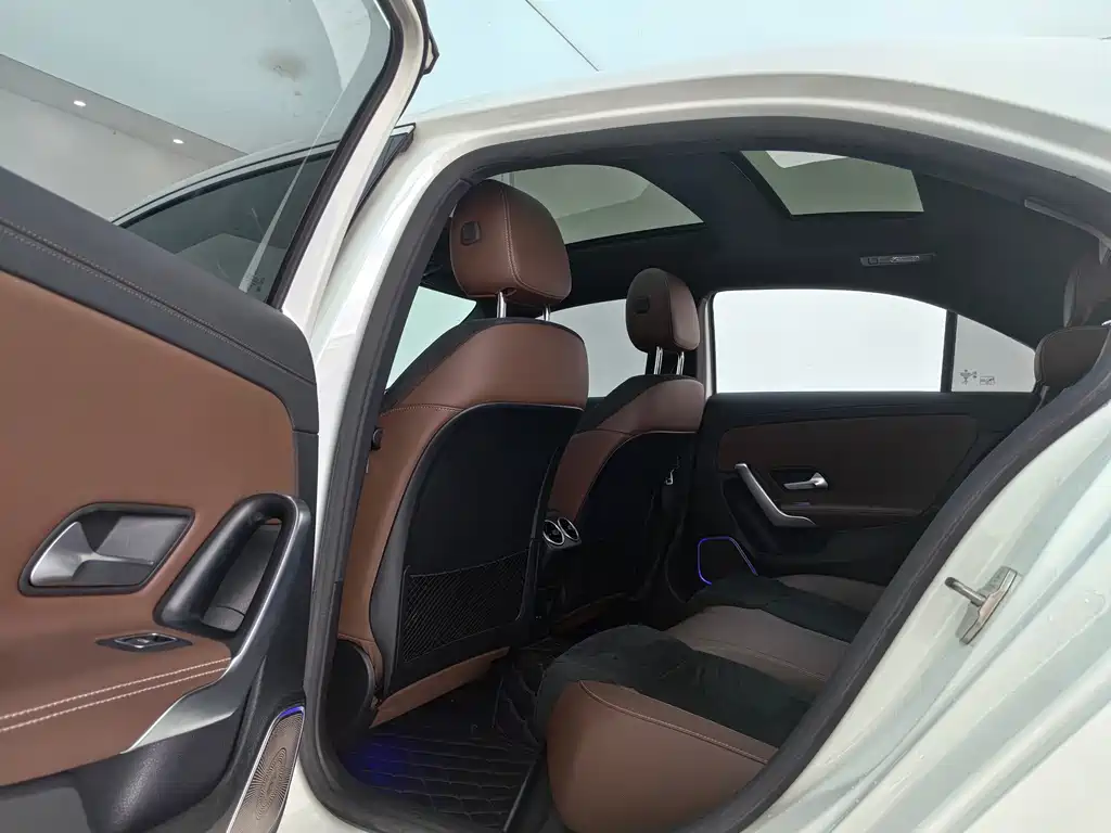 Mercedes-Benz A-Class — миниатюра 8