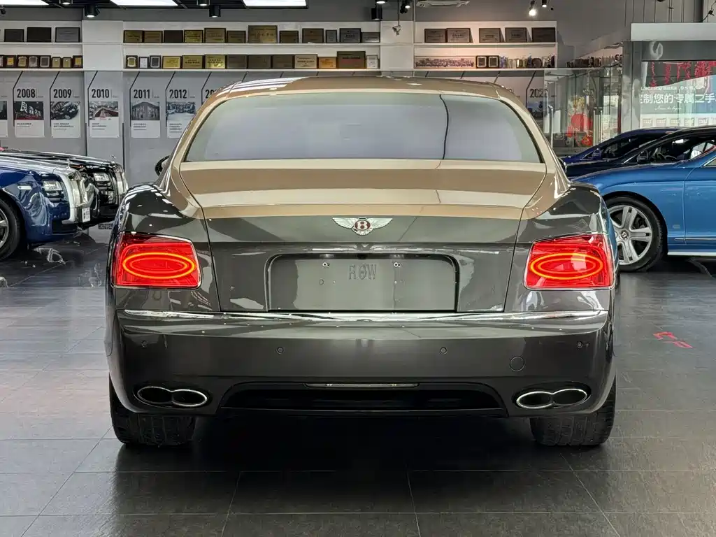 Bentley Flying Spur 2017 4.0T V8 S Standard