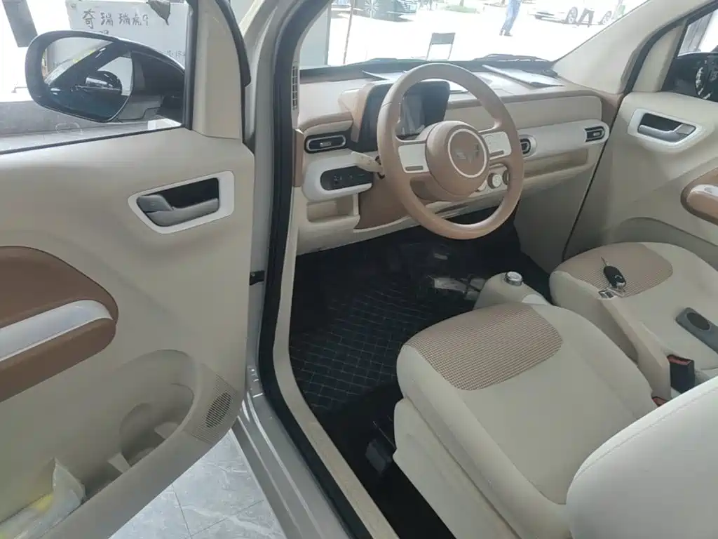 Wuling MINIEV — миниатюра 16
