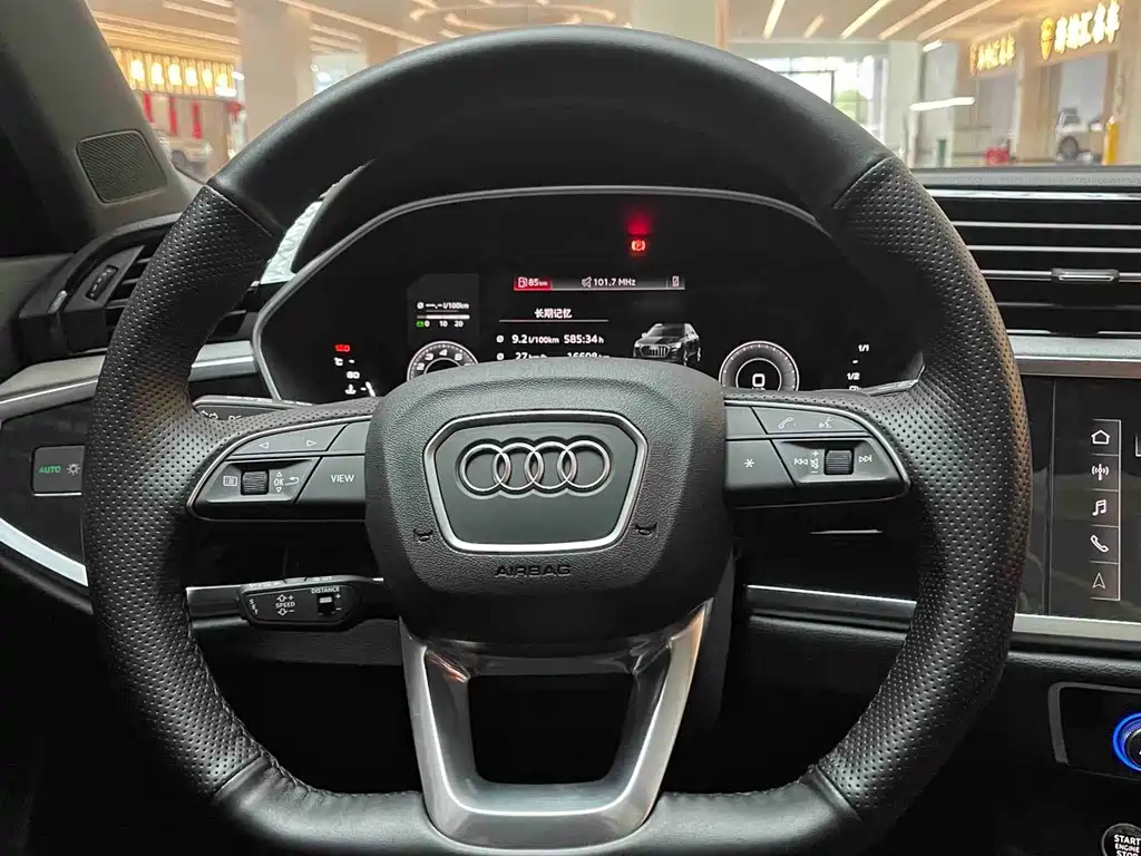 Audi Q3 — миниатюра 8