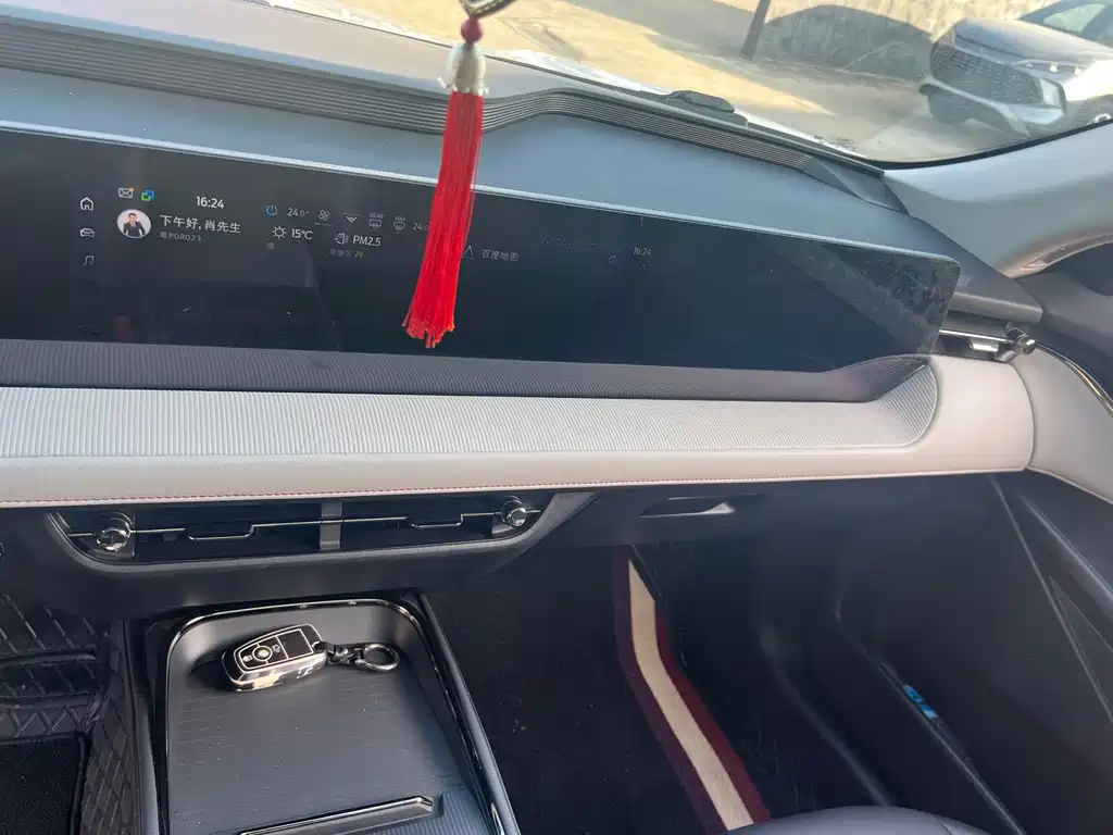 Ford Mondeo — миниатюра 8