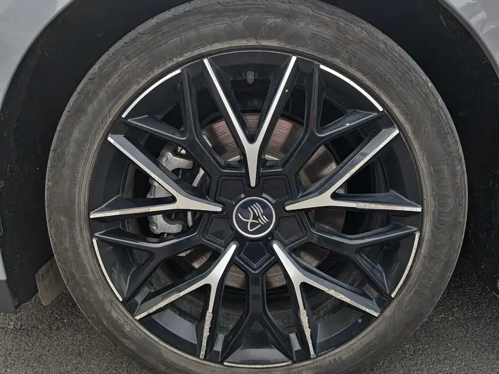 BYD Han 2025 DM-i Smart Drive 125KM Flagship
