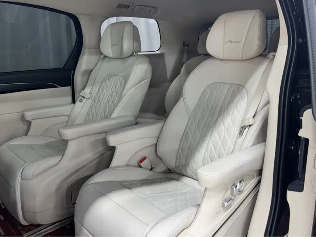 Buick GL8 2020 Avenir мест
