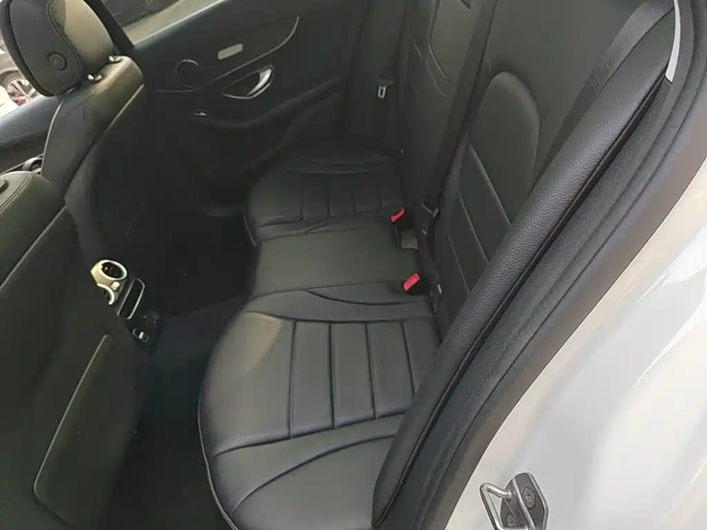 Mercedes-Benz C-Class — миниатюра 17