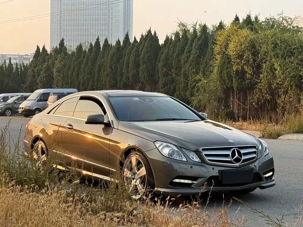 Mercedes-Benz E-Class (Import) — миниатюра 7