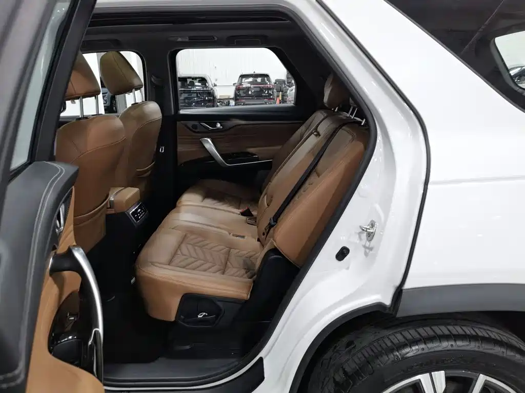 Changan CS95 — миниатюра 15