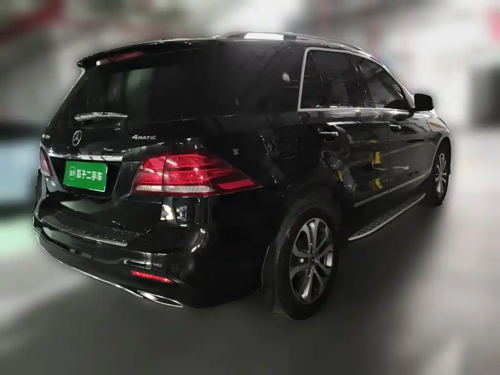 Mercedes-Benz GLE (Import) — миниатюра 6