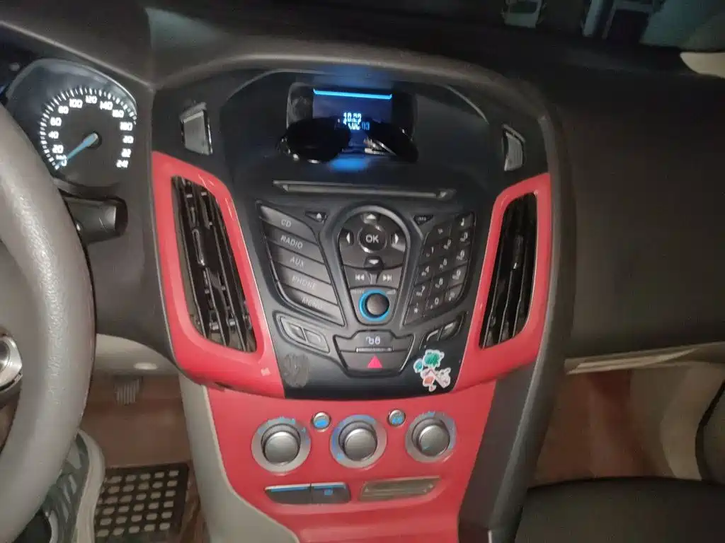 Ford Focus — миниатюра 10