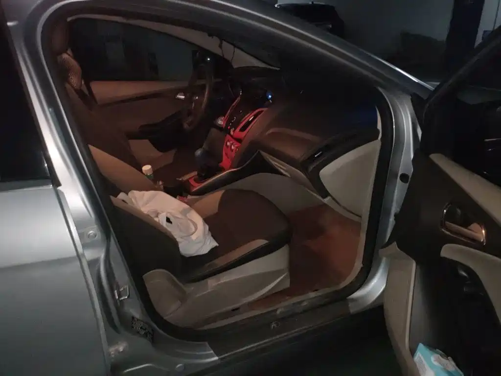 Ford Focus — миниатюра 22