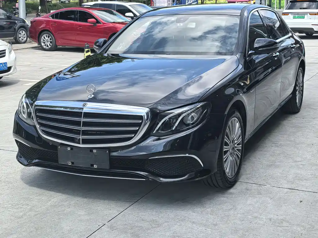  E CLASS
