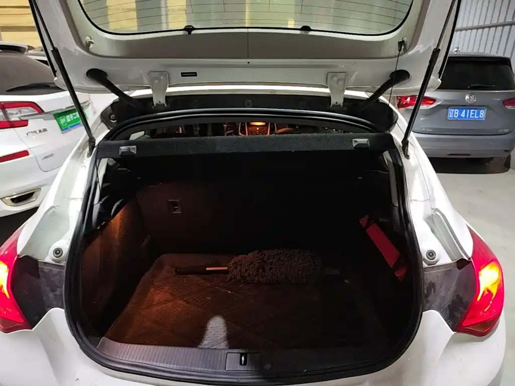 Buick Excelle — миниатюра 22