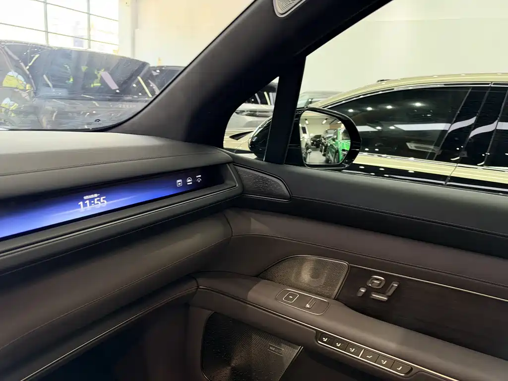 NIO ES8 — миниатюра 10