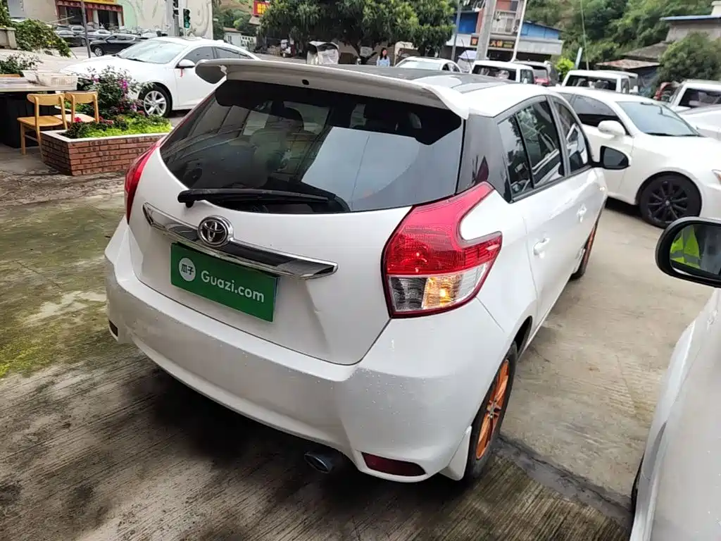 Toyota Yaris L — миниатюра 7