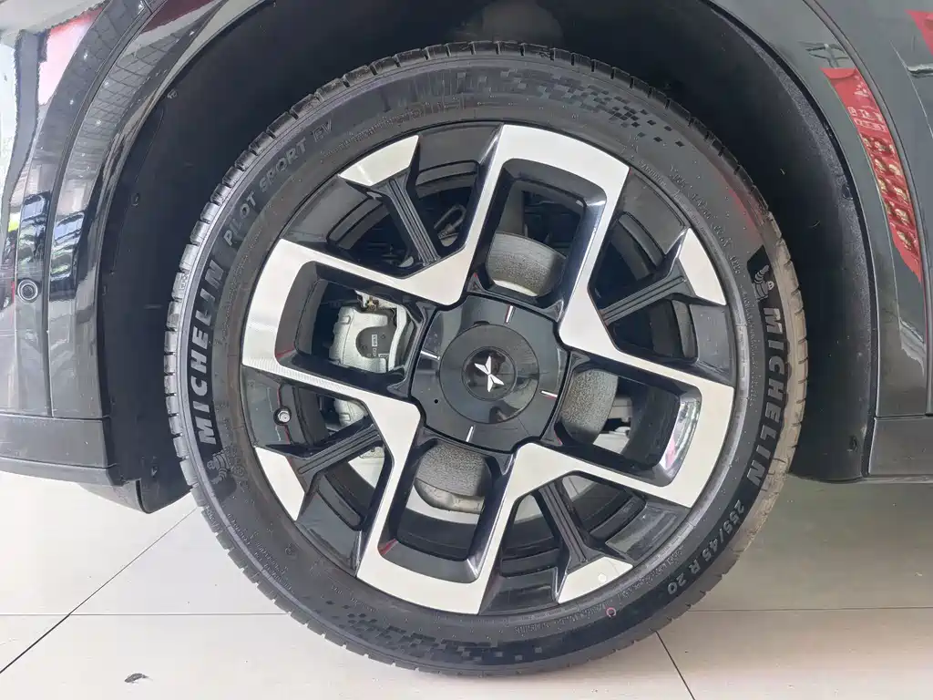 XPeng G7 — миниатюра 9