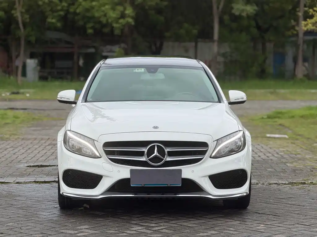 Mercedes-Benz C-Class — миниатюра 2