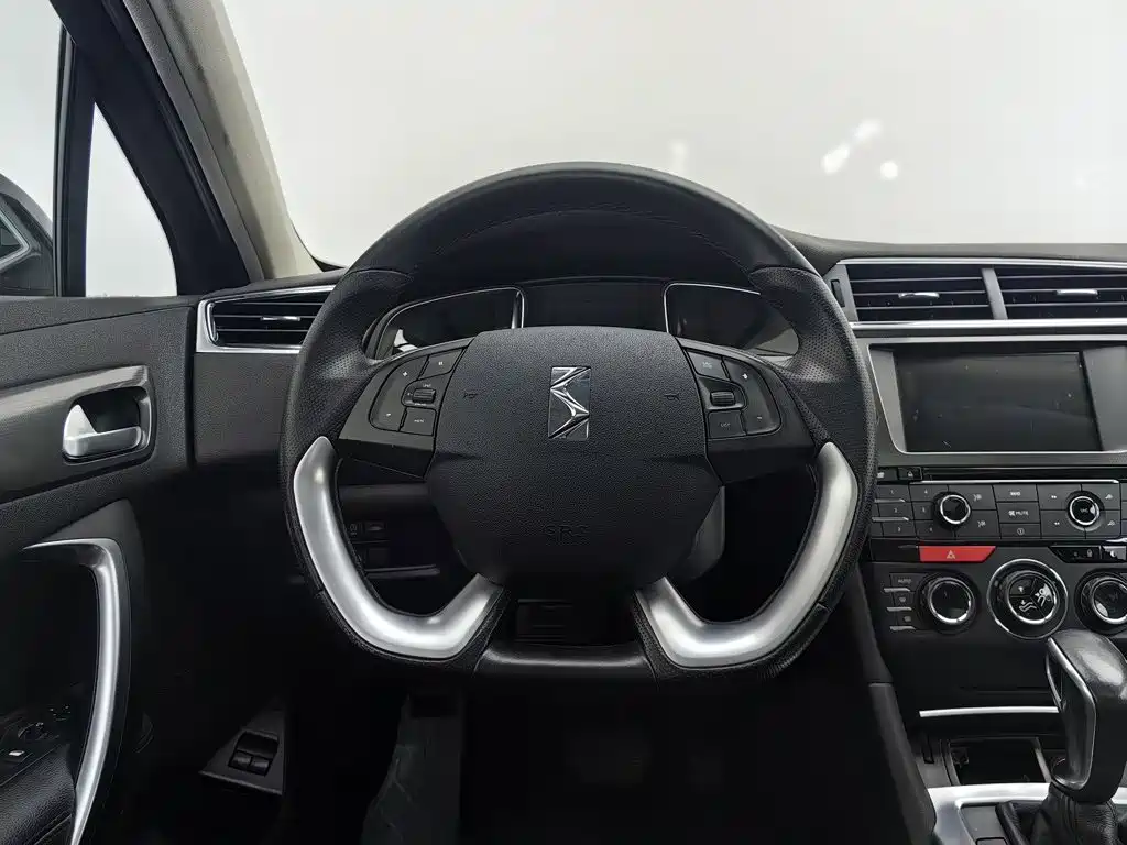 DS DS 6 — миниатюра 11