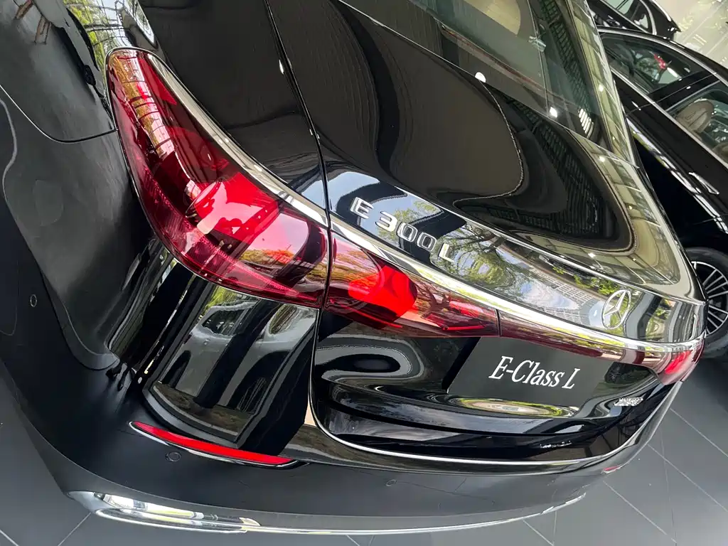 Mercedes-Benz E-Class E 2026 E 300 L Luxury