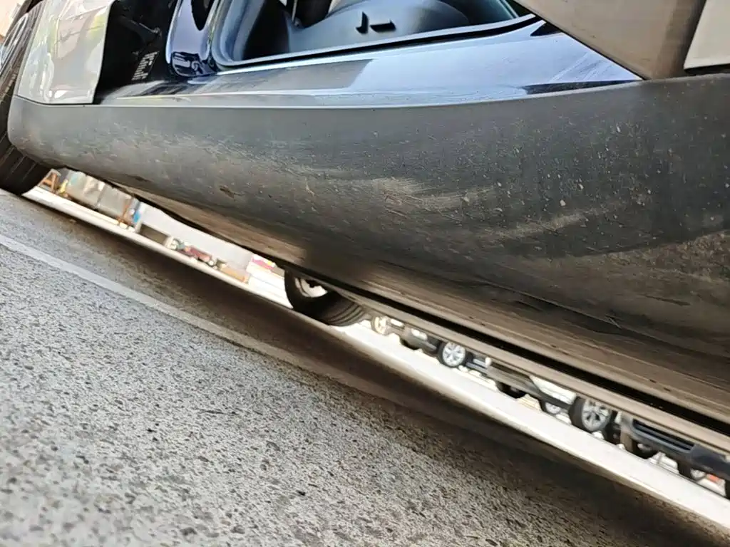 Tesla Model Y — миниатюра 21