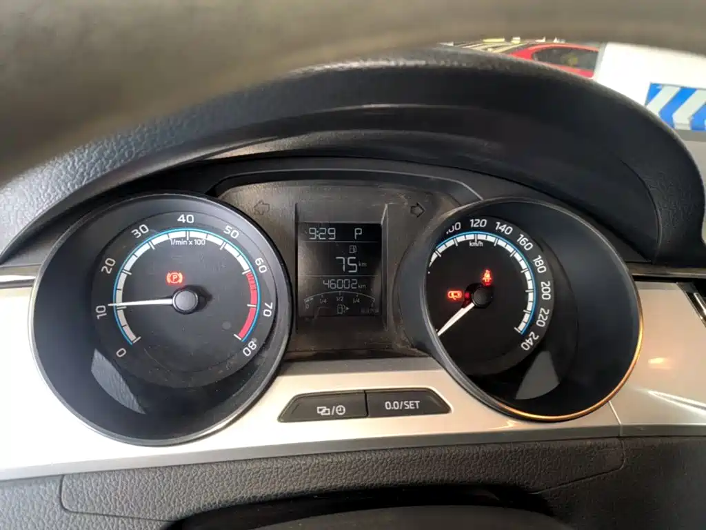 Skoda Rapid — миниатюра 12