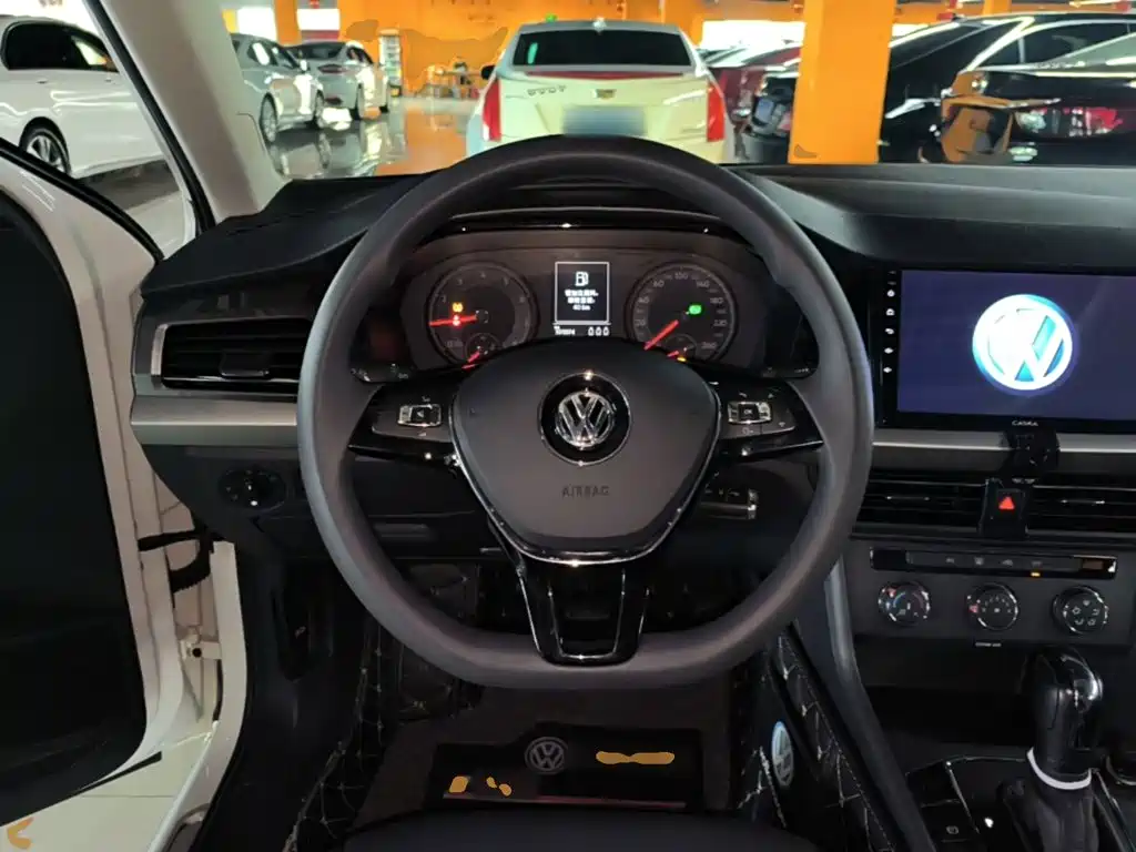 Volkswagen Lavida — миниатюра 11