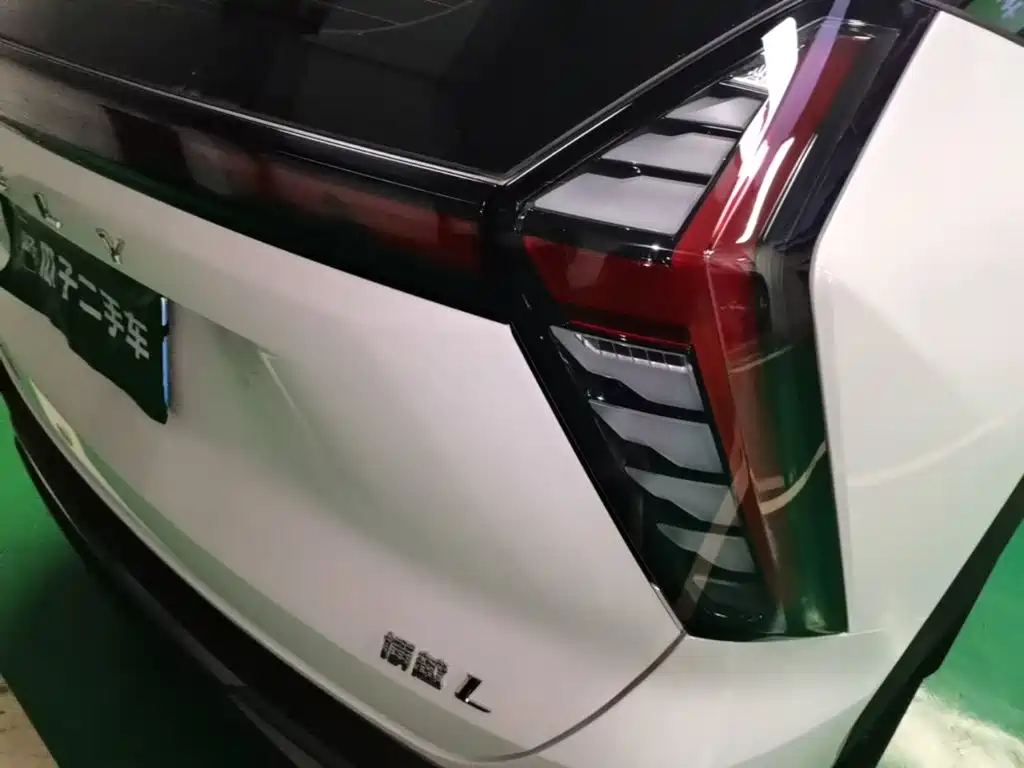 Geely Boyue L — миниатюра 8