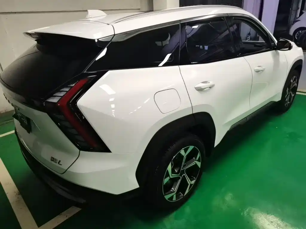 Geely Boyue L — миниатюра 7