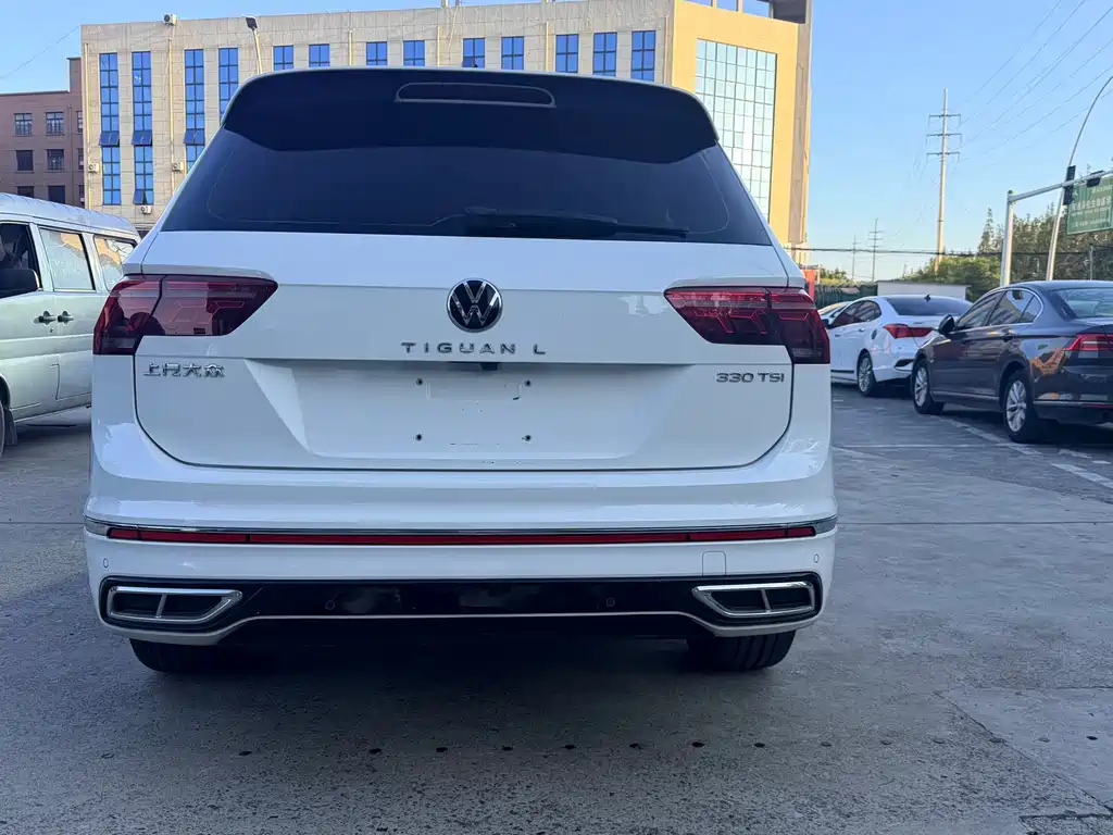 Volkswagen Tiguan L — миниатюра 4