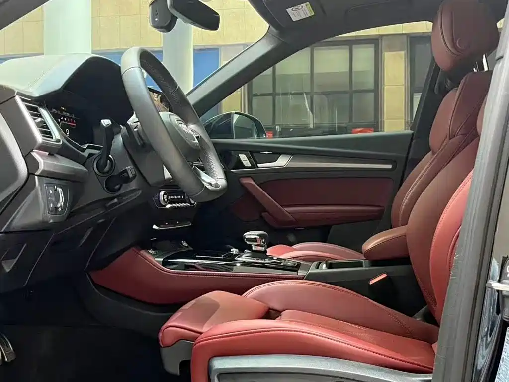 Audi Q5L — миниатюра 9