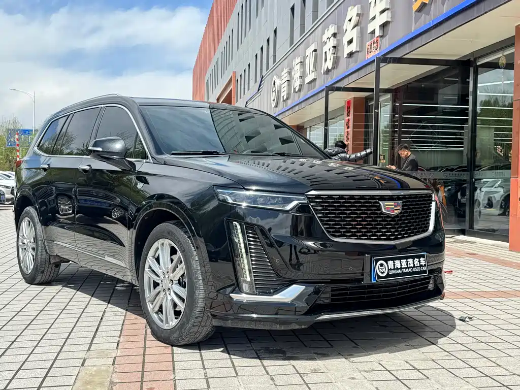 Cadillac XT6 2022 2.0T мест Luxury