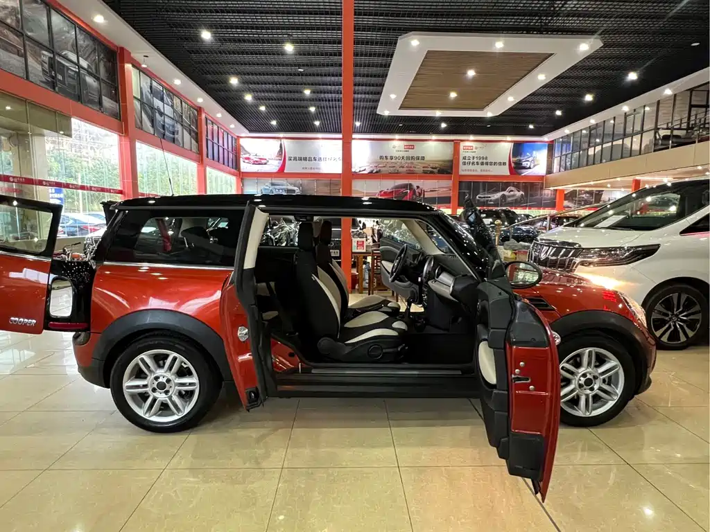 MINI Mini Clubman — миниатюра 8
