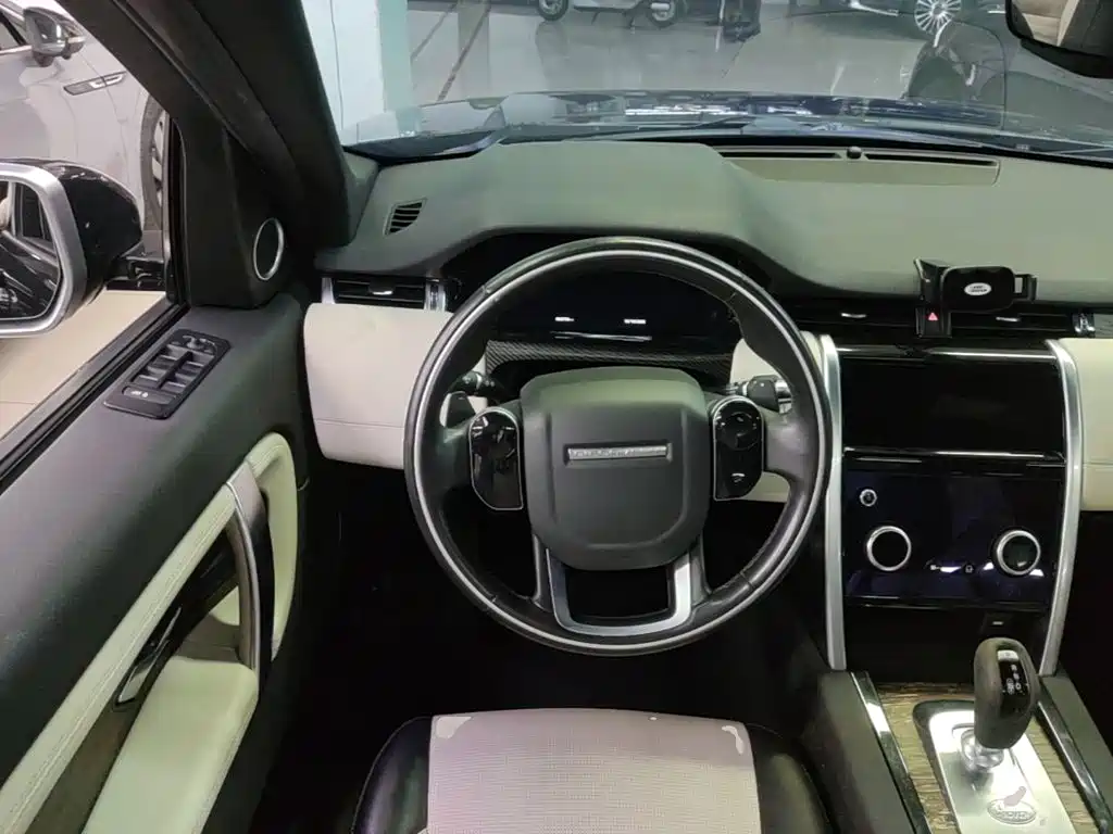 Land Rover Discovery Sport — миниатюра 11