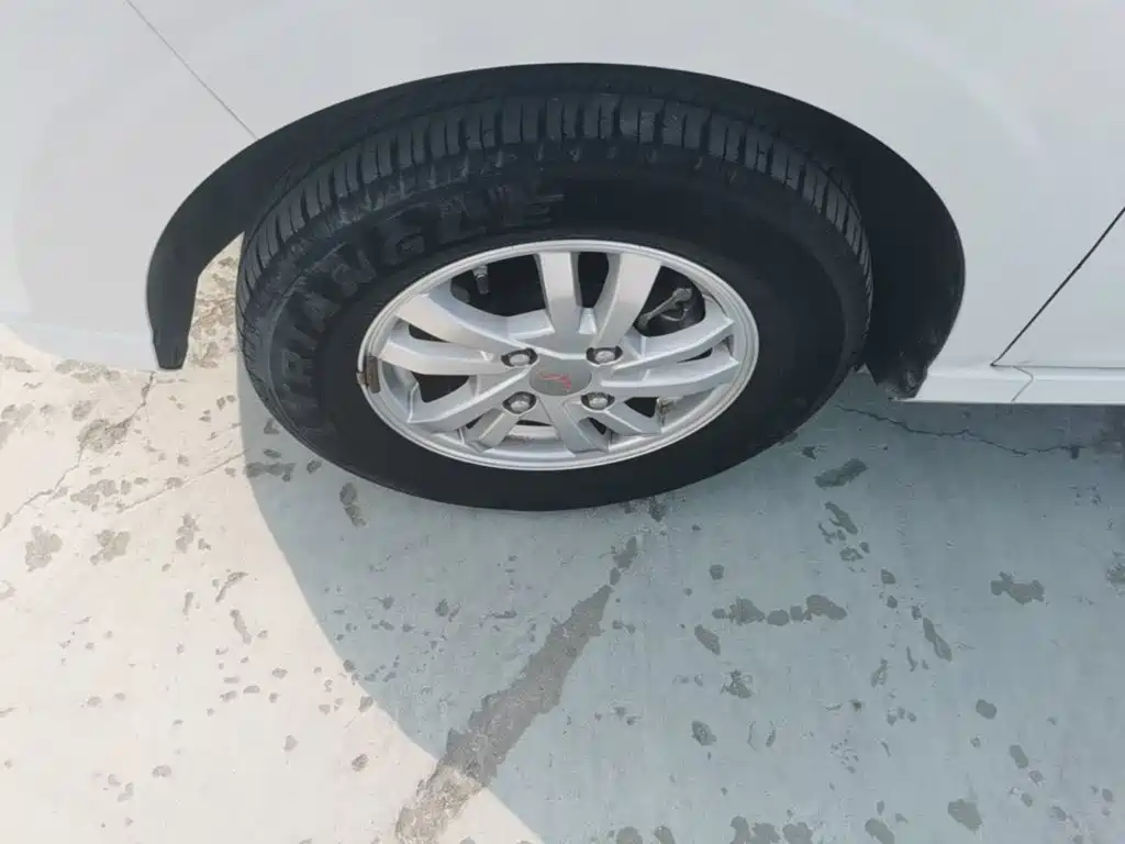 Wuling Hongguang — миниатюра 23