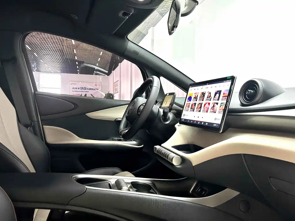 BYD Dolphin — миниатюра 12