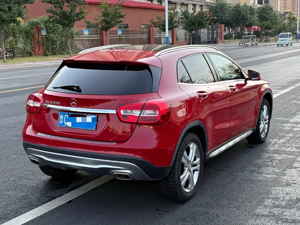 Mercedes-Benz GLA — миниатюра 3
