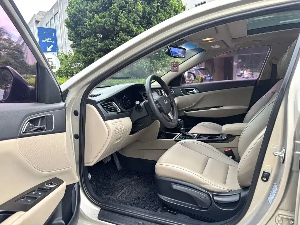 Hyundai Mistra — миниатюра 8
